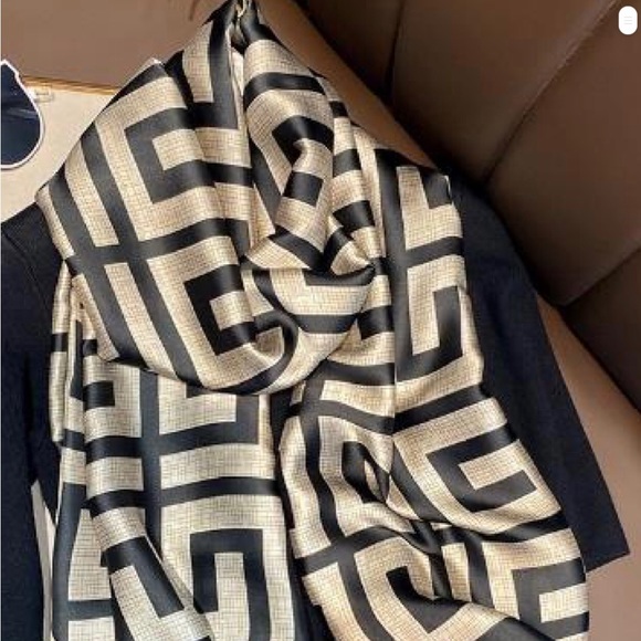 High quality long silk satin scarf 🧣 - Picture 1 of 6